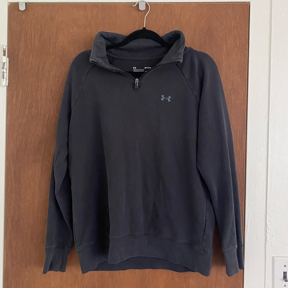 Under Armour Black Pullover Sweatshirt